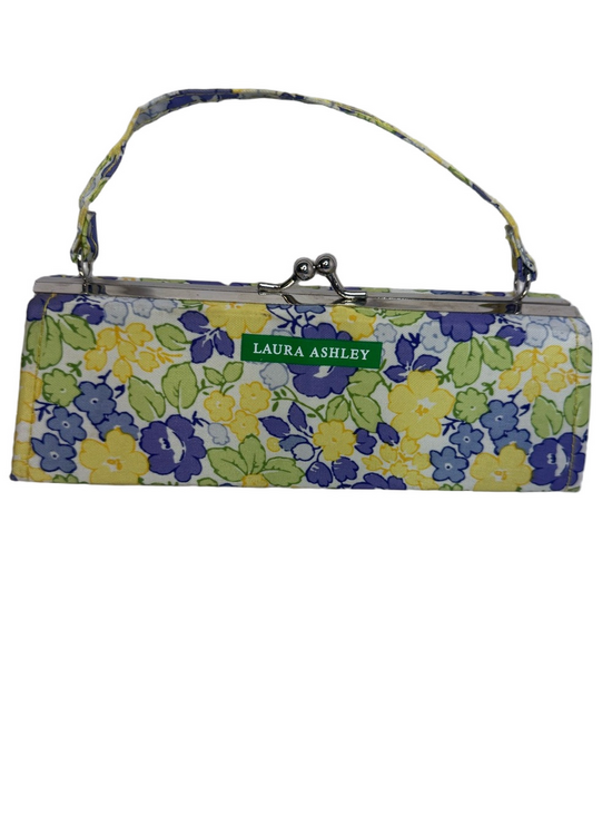 Laura Ashley Handbags - #343 Laura Ashley Vintage Floral Mini Kisslock Satchel